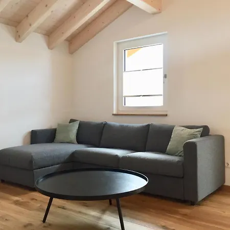 Ferienhaus Mirabell 奥巴拉马高